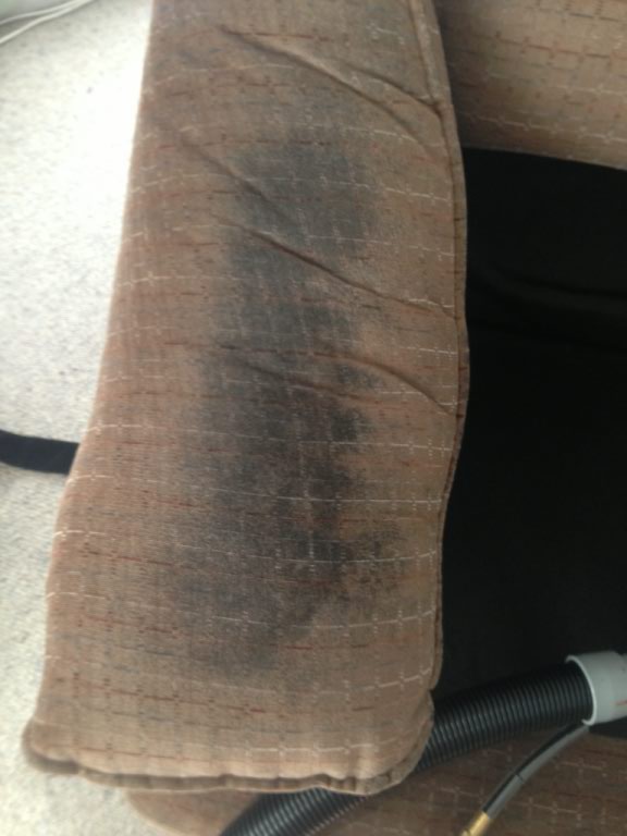 AustClean Mildura professional carpet cleaning before and after results—deep-cleaned carpet for homes and businesses in Mildura, Victoria.