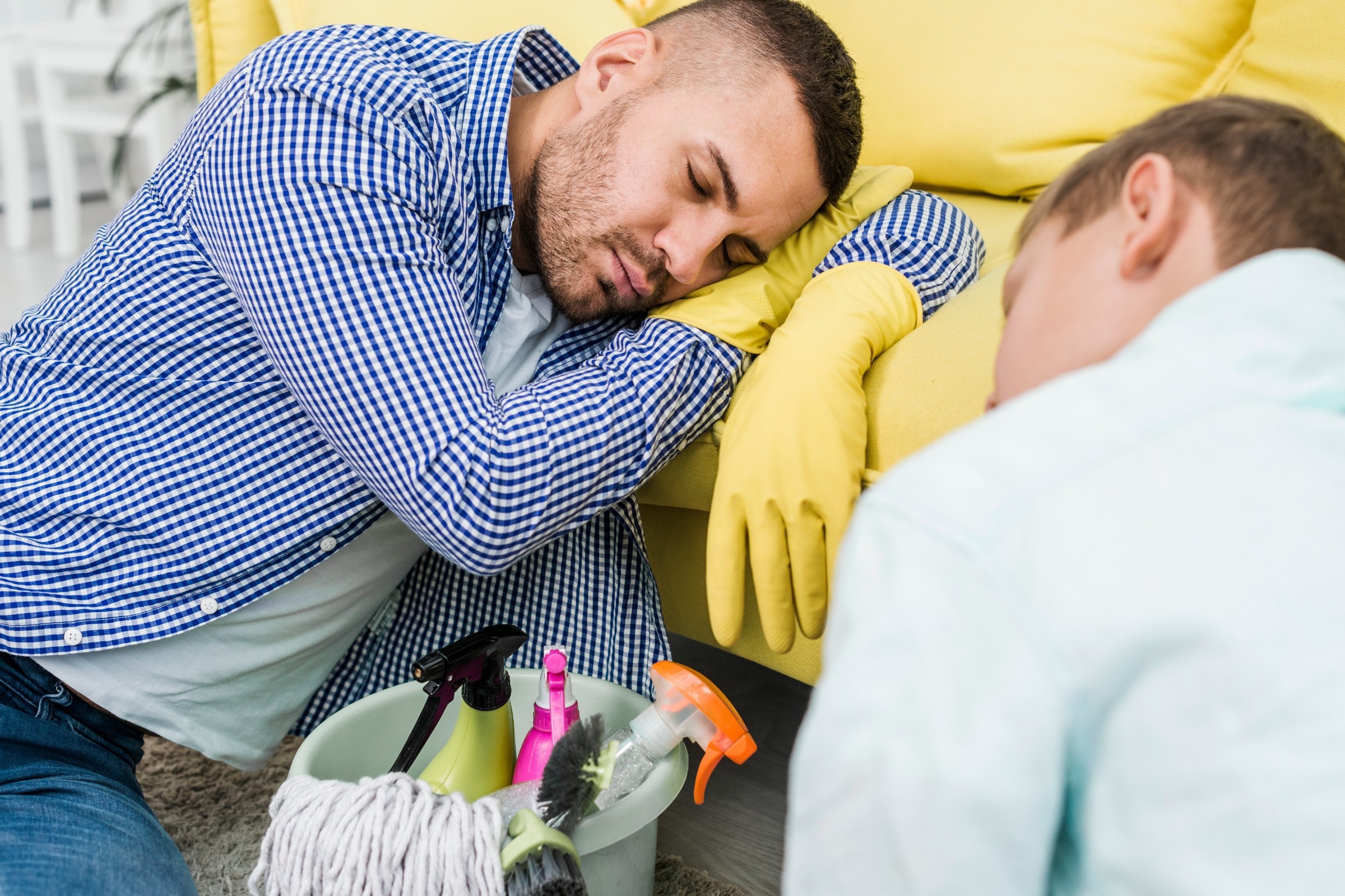 Professional bond cleaning in Mermaid Waters by AustClean